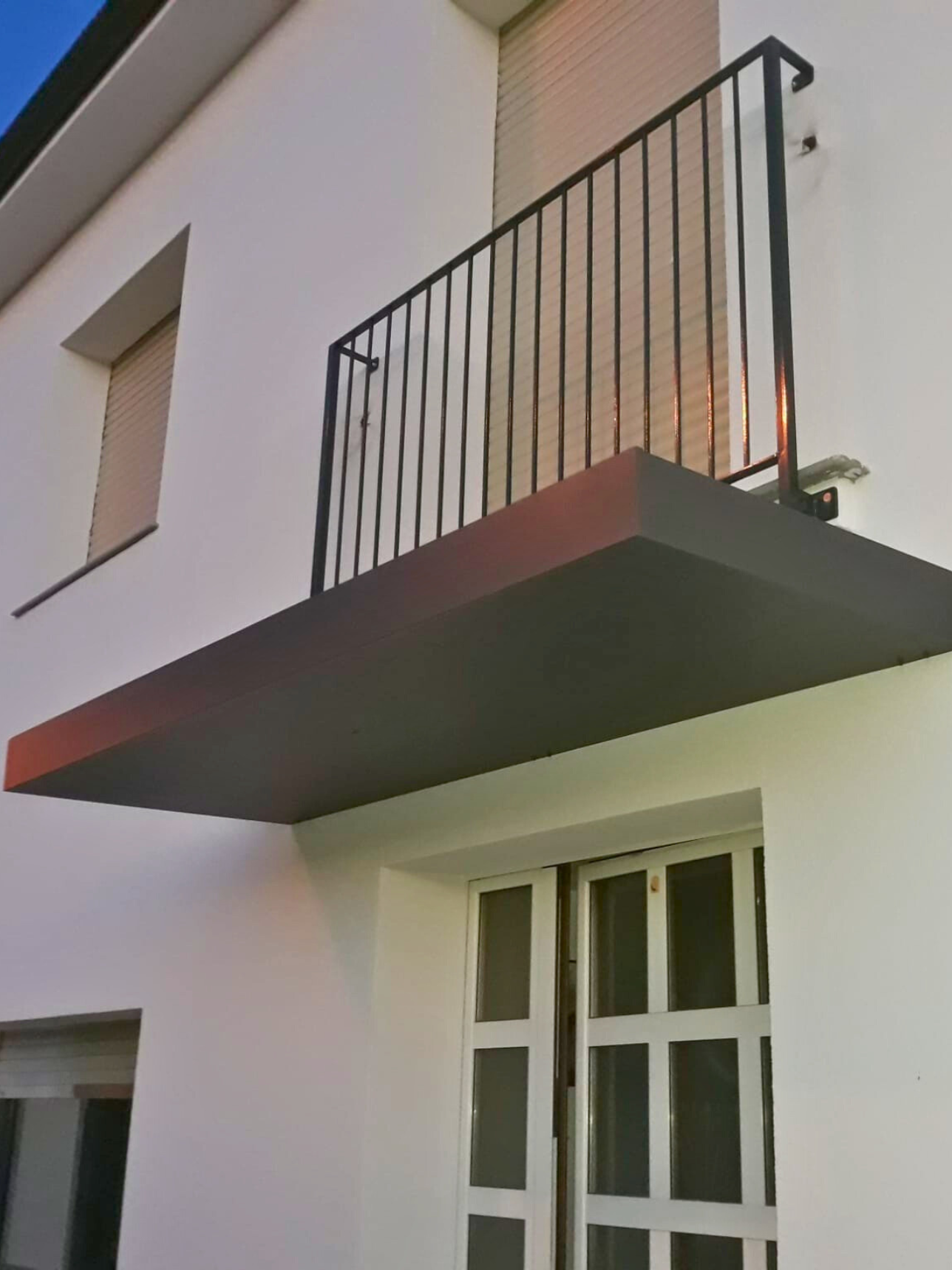 Pensilina LED Design Plus 250 cm - Finitura RAL Personalizzata
